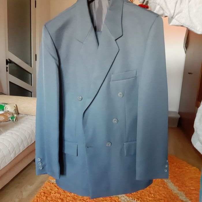 Costum barbati purtat o singura data