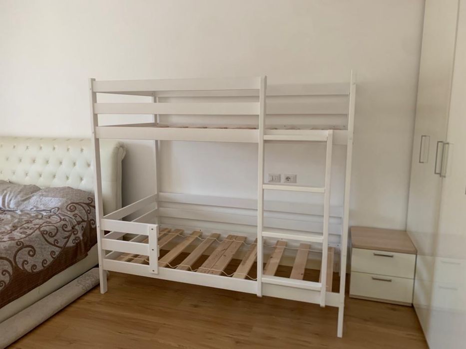 Двухярусная кровать