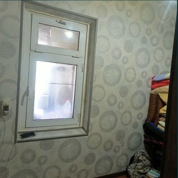 Срочно Яккасарай Саламатина 1в2/4/4 ремонт средний мебелья нет !