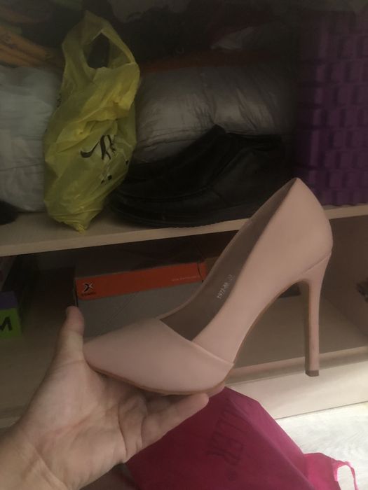 Продам туфли почти новые р.38