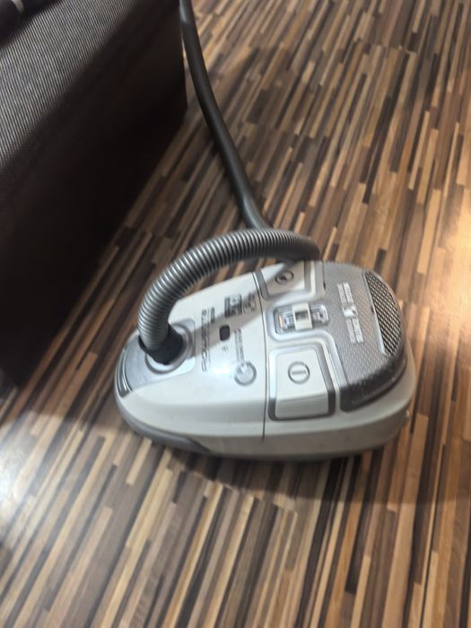 Прахосмукачка roventa