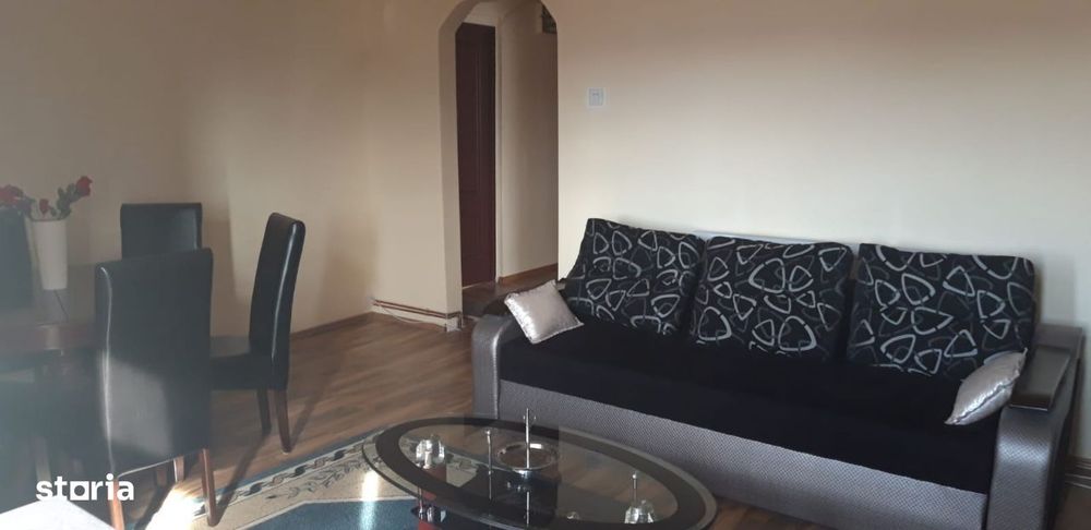 Ofer spre închiriere apartament 3 camere Mioveni