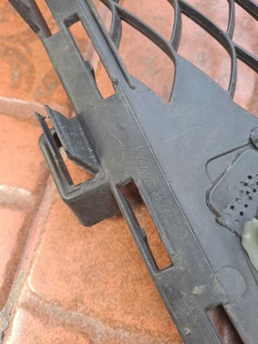 Grila stanga Mercedes GLE C292 AMG cod A2928853321