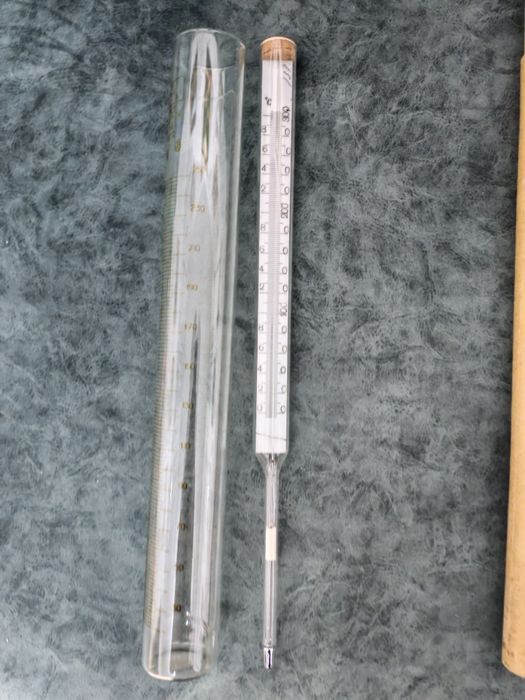 Продам спиртометр и ареометрр