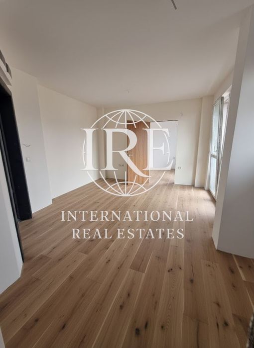 Продава се Двустаен апартамент в Варна, Погреби - 55 кв.м за 1873 €/кв.м - Снимка #1