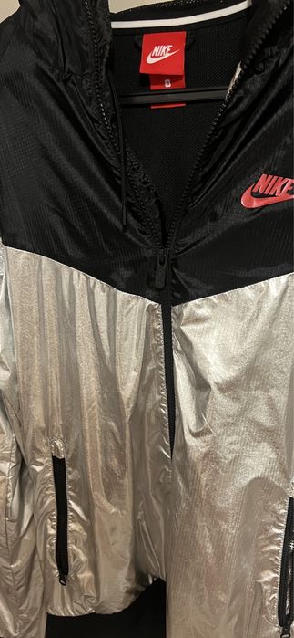 Geaca Nike Primavara/ vara Marimea S