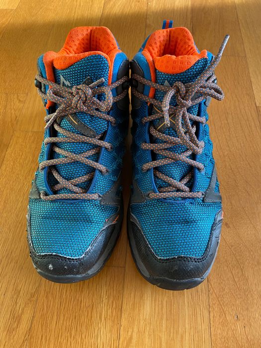 Детски туристически обувки McKinley