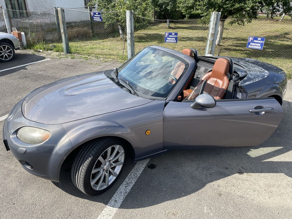 Mazda mx-5 NC 2 litri 6 viteze Hardtop electric