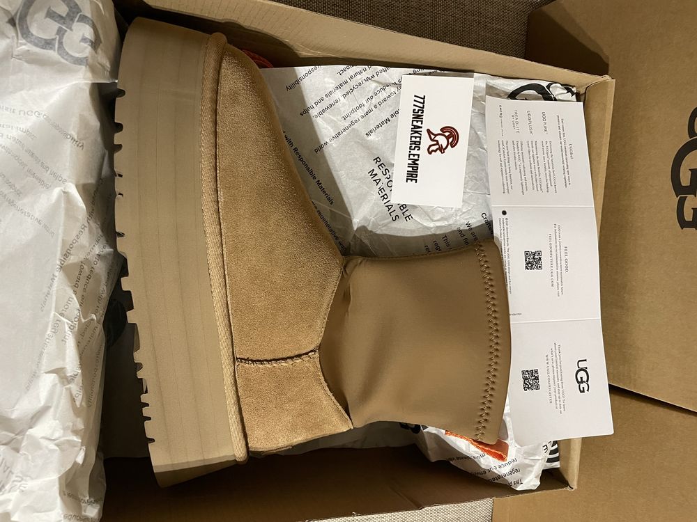 Ghete UGG Classic Dipper
