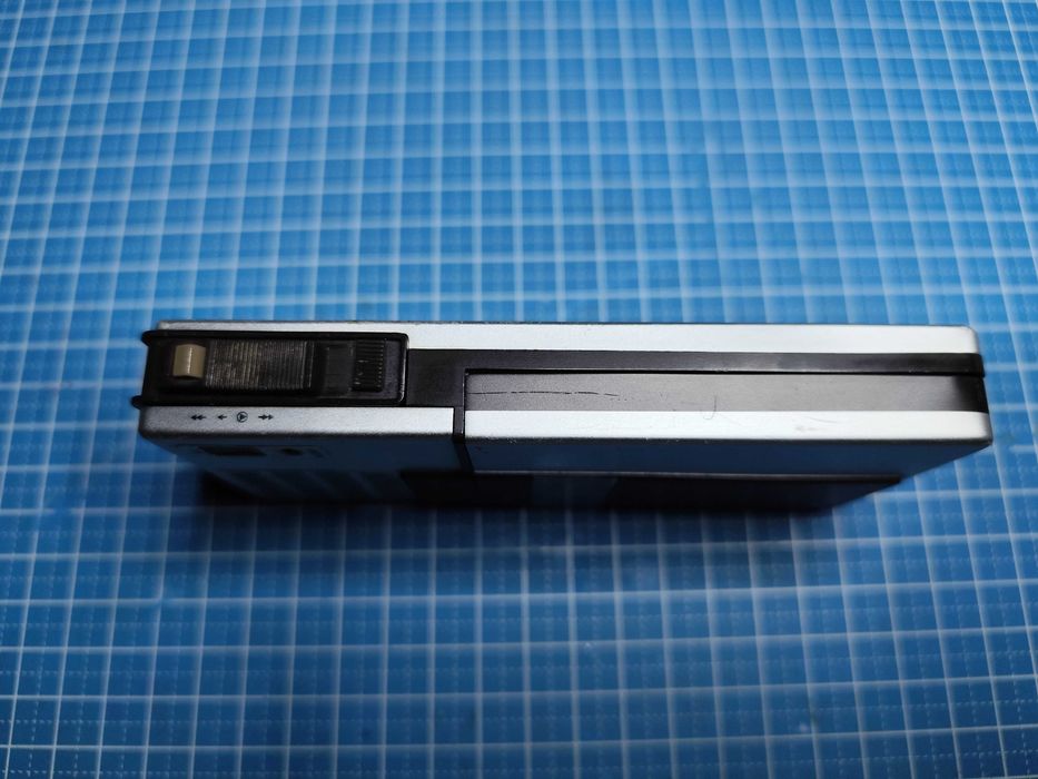 Casetofon reportofon portabil vechi anii 70 PHILIPS 295