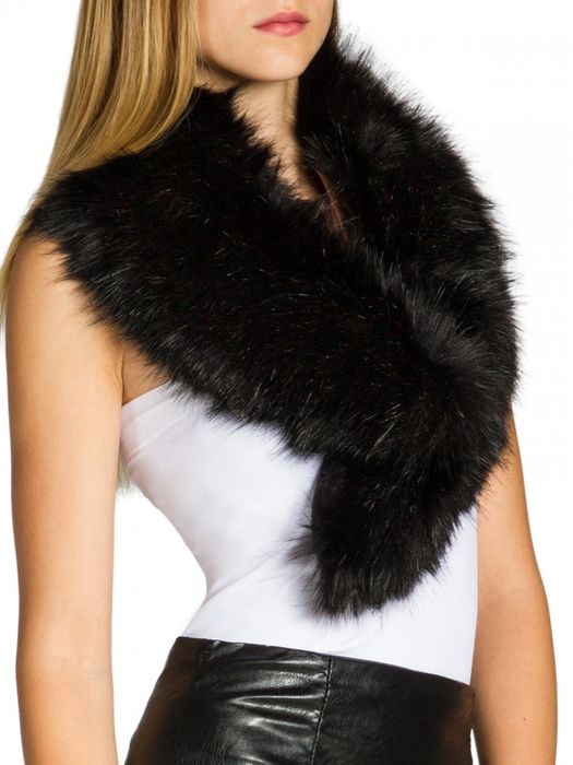 Atelier vinde gulere blana naturala de la