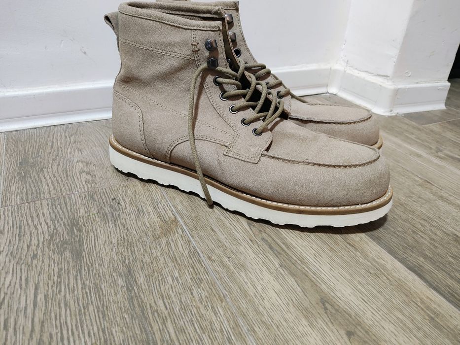 Ghete moc toe  piele intoarsa