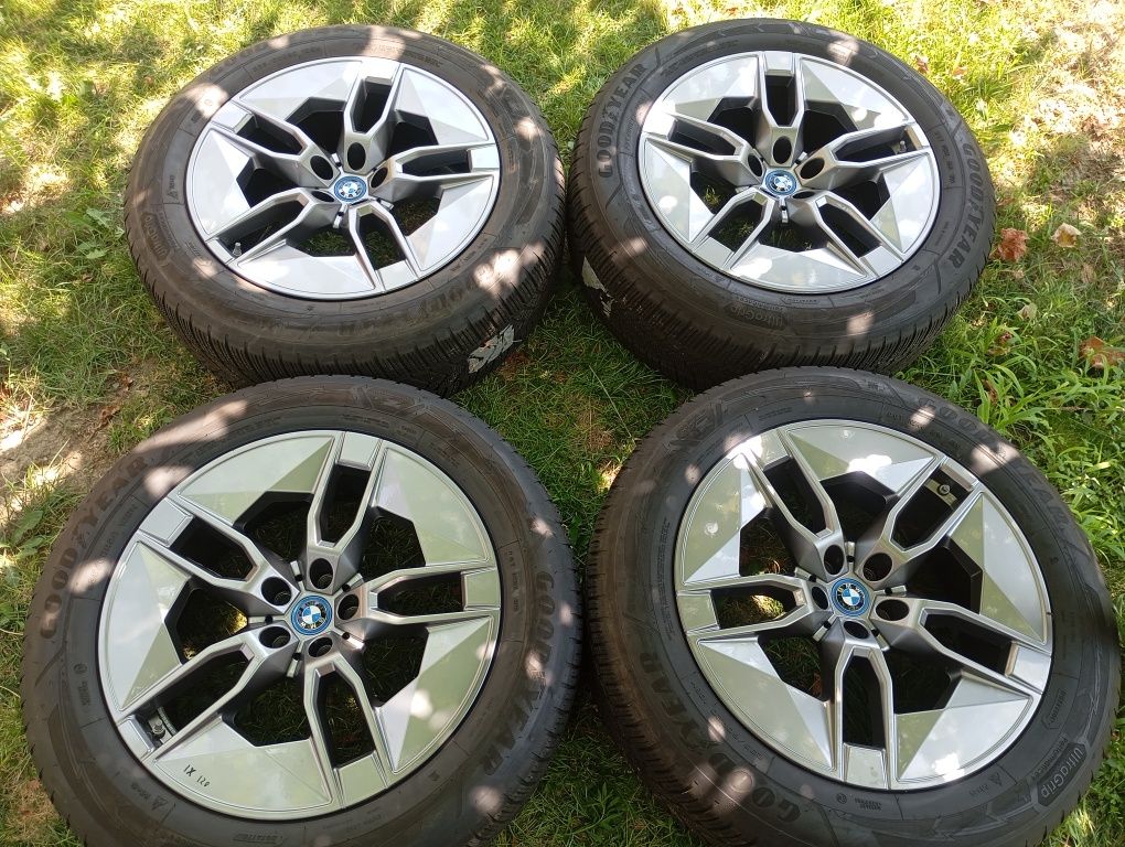 20"Оригинални джанти с зимни гуми BMW iX 20