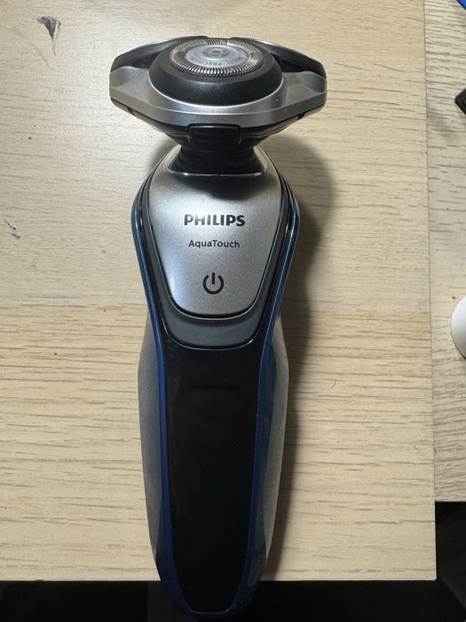 Самобръсначка Phillips Aqua touch