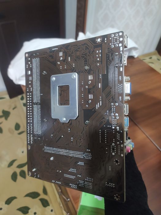 Продается комплект материнская плата+ процессор