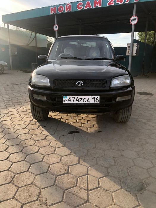 Продам автомобиль Toyota Rav 4