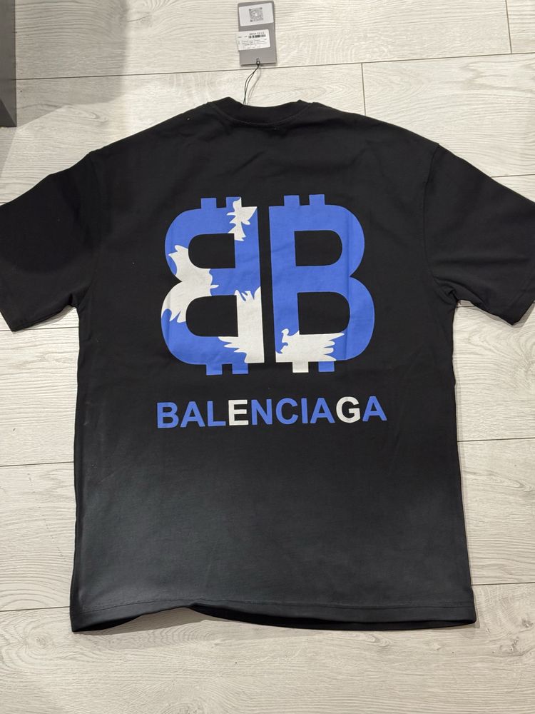 Мъжки тениски Balenciaga,Louis Vuitton,Dsquared2