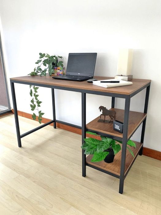 Парта
Игровой компьютерный стол 
Парт