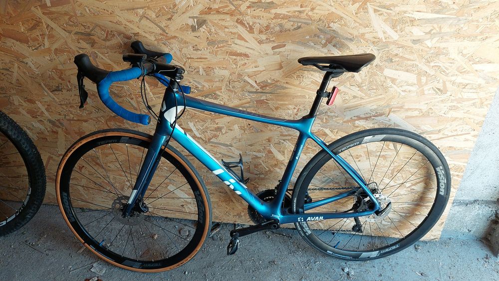 Cursiera Giant carbon 2-11vit ,linie 105 hiraulic