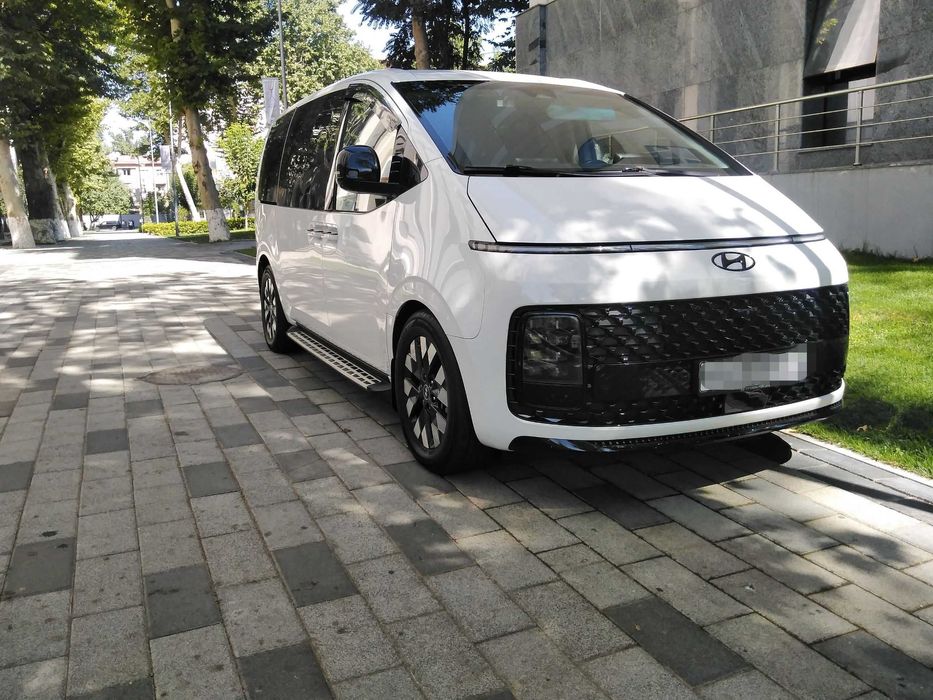 Vikup Hyundai Staria