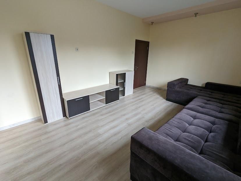 Дава се под наем Тристаен апартамент в Пловдив, Сточна гара - 80 кв.м за 400 € - Снимка #1