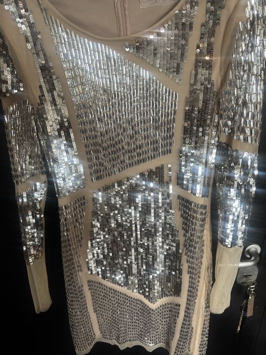 Patrizia Pepe рокля за вашите бляскави поводи размер 40 S