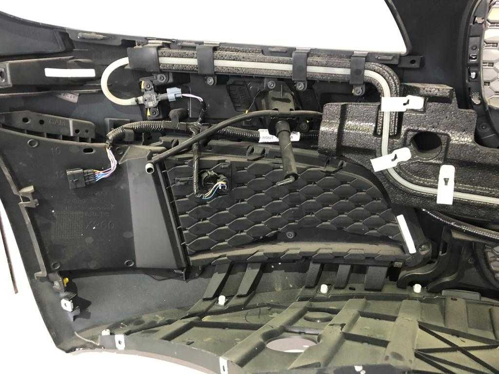 Предна броня Jaguar XE