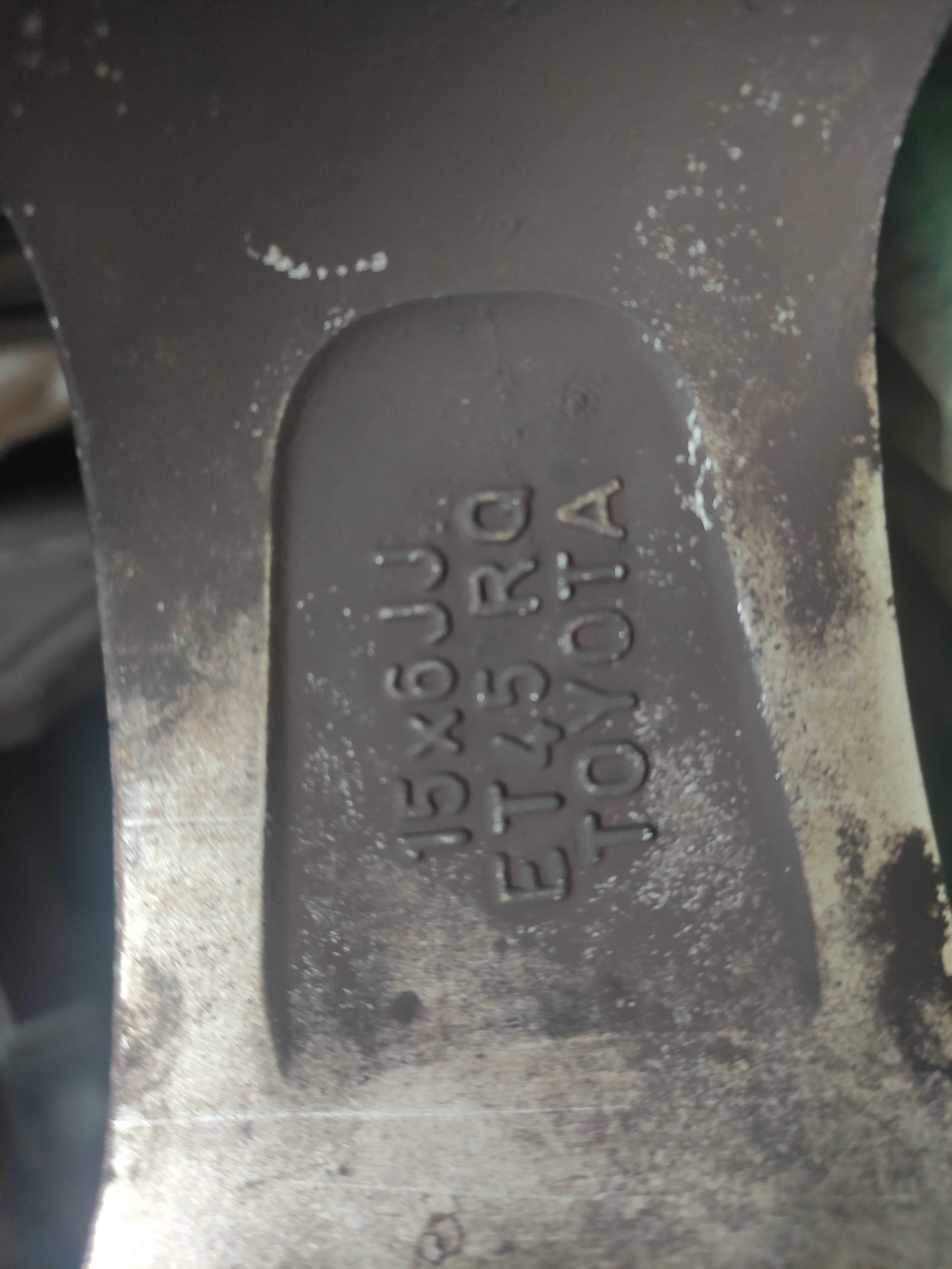 Джанти и гуми за toyota 195/60/15