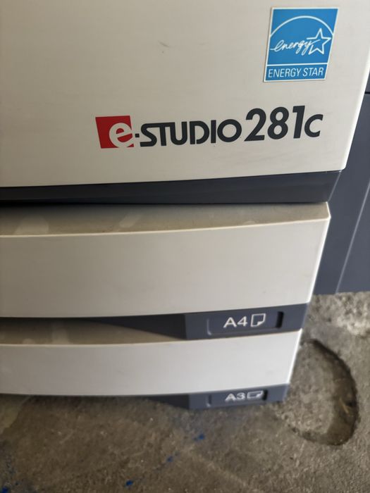 Vând copiator Toshiba Estudio 281c