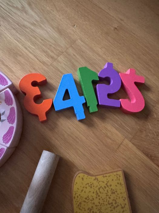 Jucarii din lemn pt bucatarie