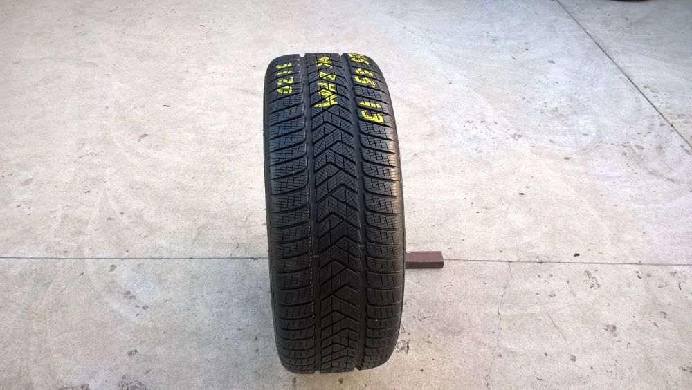 O anvelopa noua de iarna 255 55 19 pirelli scorpion winter 8 mm 3120