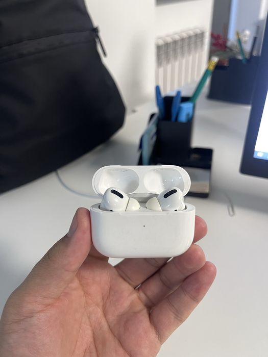 ПРОДАМ Airpods Pro