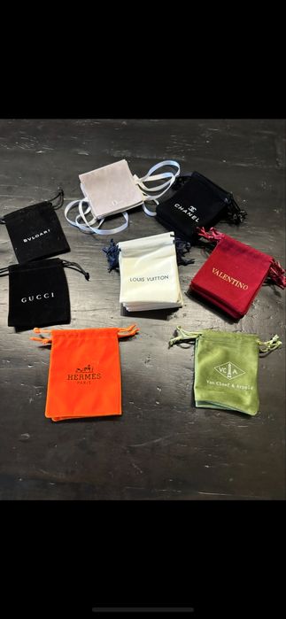 Луксозни подаръчни торбички и паучове