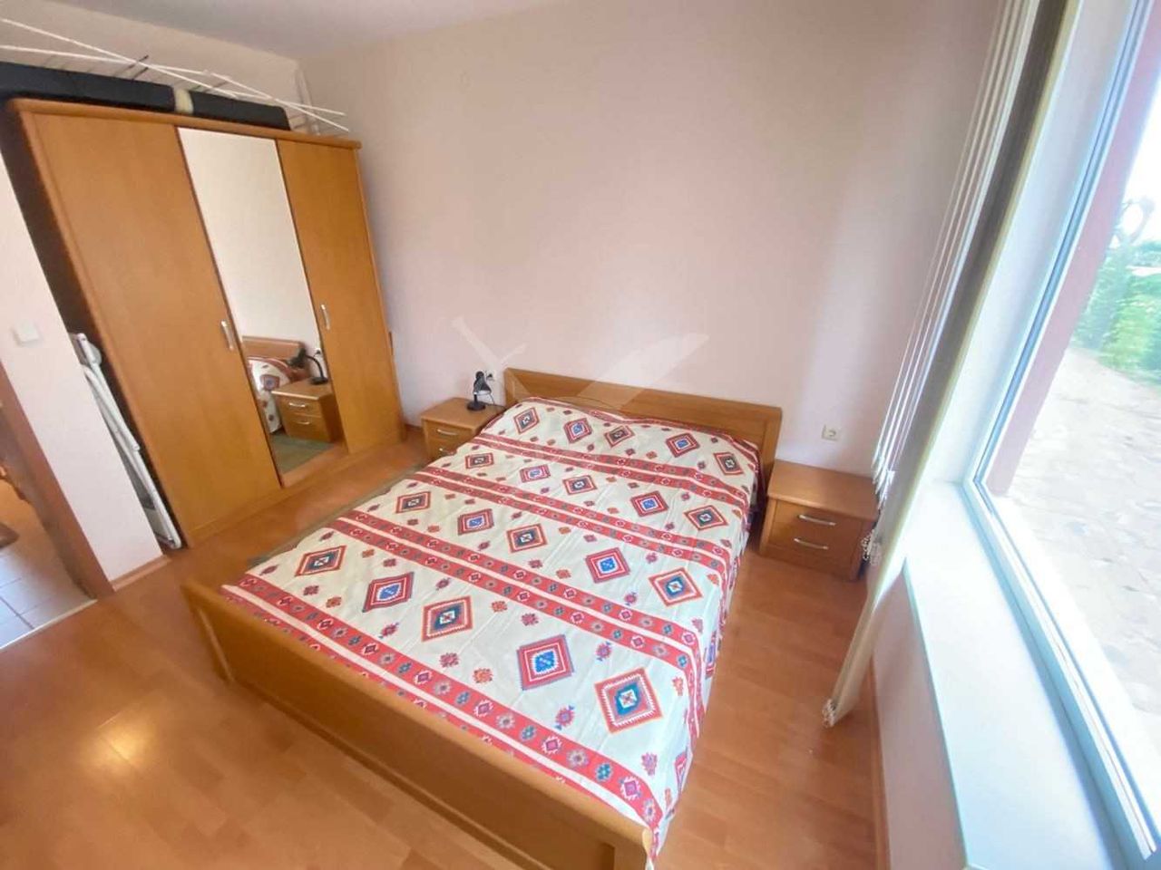 Продава се Двустаен апартамент в к.к. Елените - 60 кв.м за 1050 €/кв.м - Снимка #4
