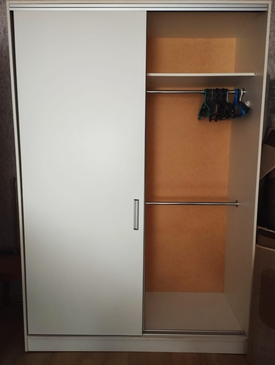 Продам шифонер купе