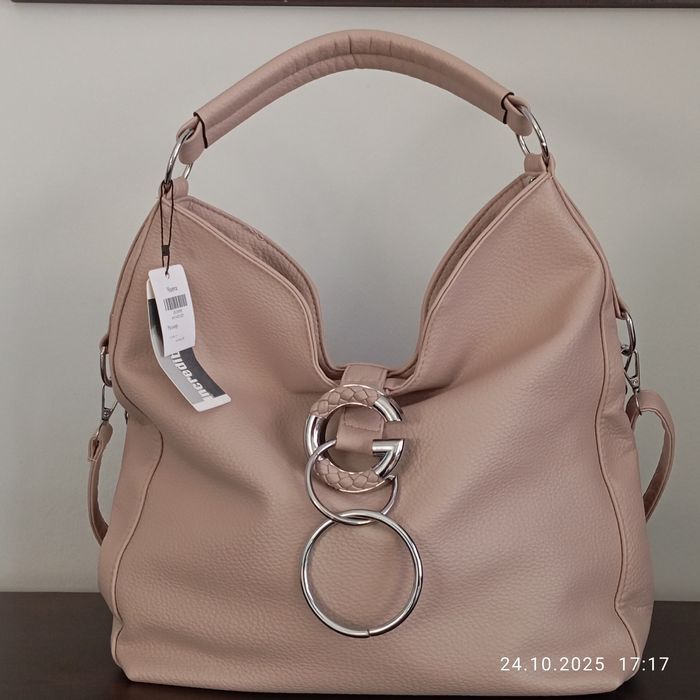 Голяма спортна дамска чанта