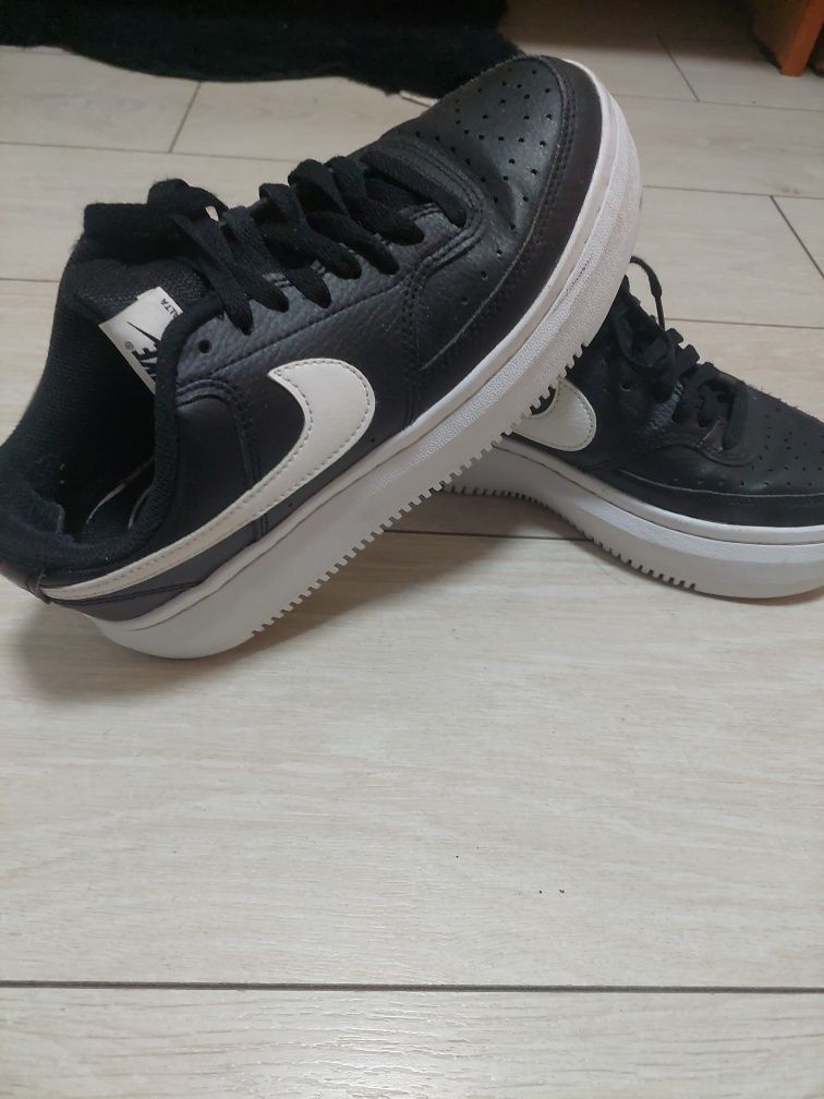 Nike damă nr 39 originali