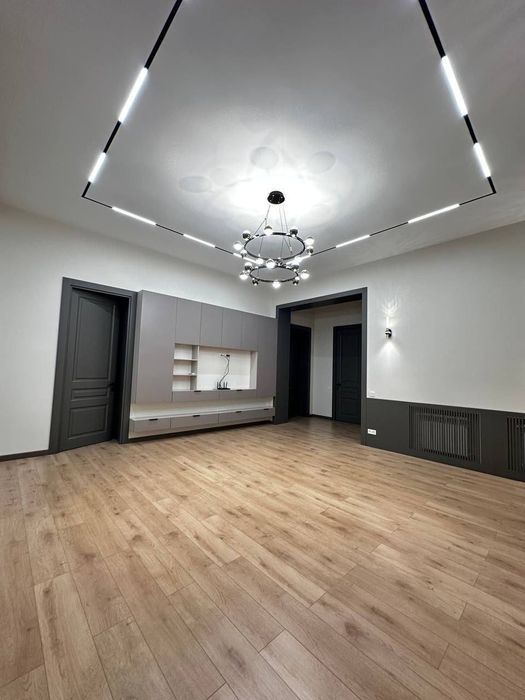 Продается дом 6 комнат, ор-р: улица Никитина, 660 м²