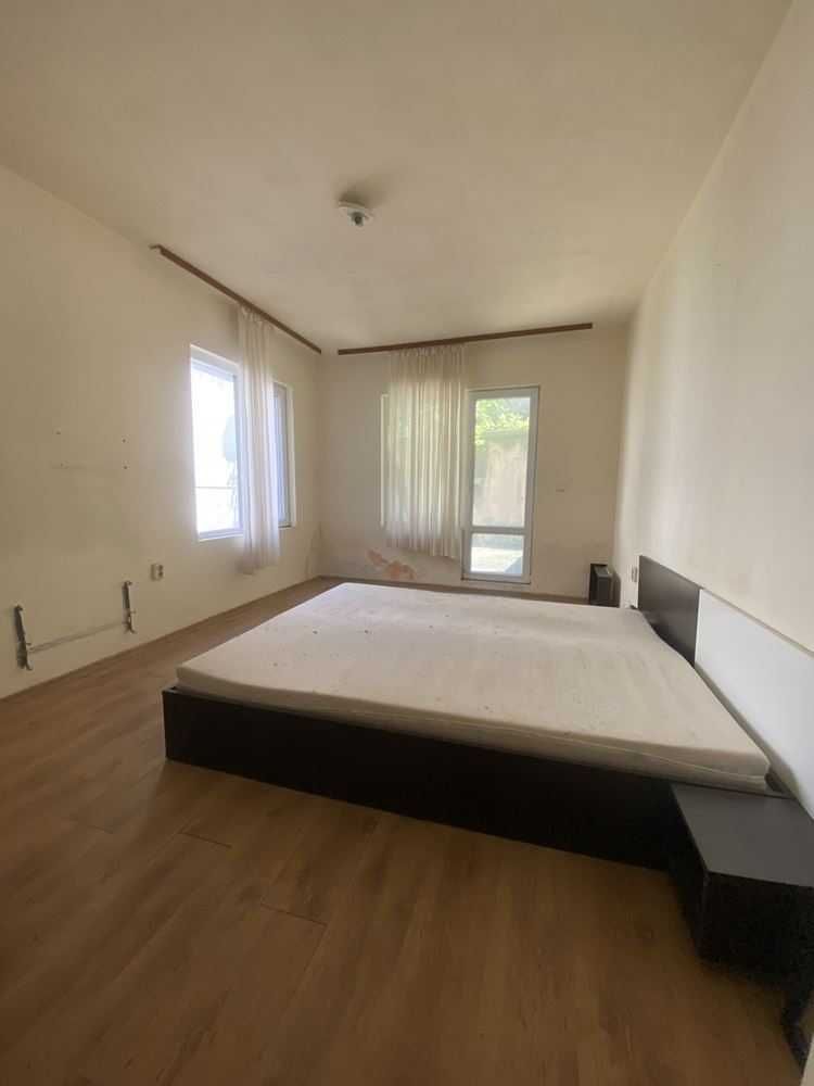 Продава се Къща в Варна, Център - 140 кв.м за 2072 €/кв.м - Снимка #15