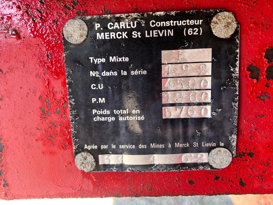 Remorca basculabila de 5,7 t CRLU