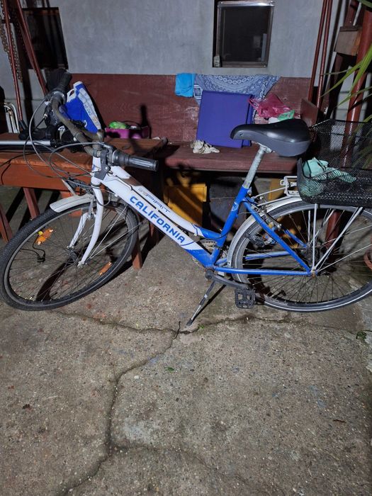 Bicicletă de oraș  ,