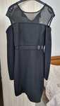 Rochie neagra cu umeri goi