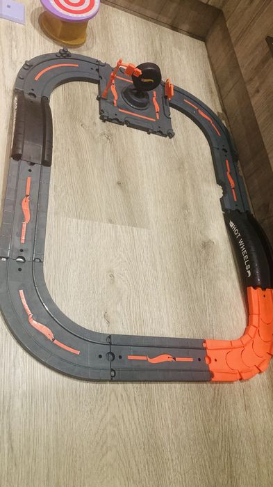 Писта Hot Wheels / Maqueen/ Макуин