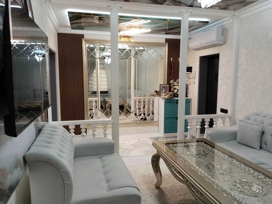 Kvartira sotiladi 4- xonali 3- etaj 9 etajli dom