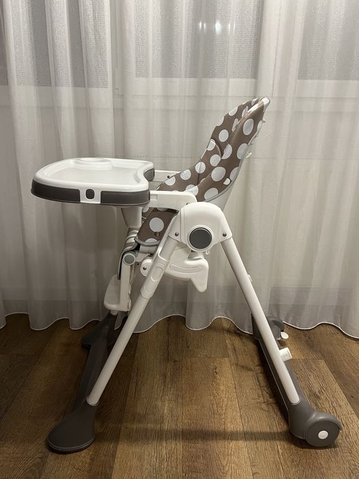 Scaun de masa bebe lorelli