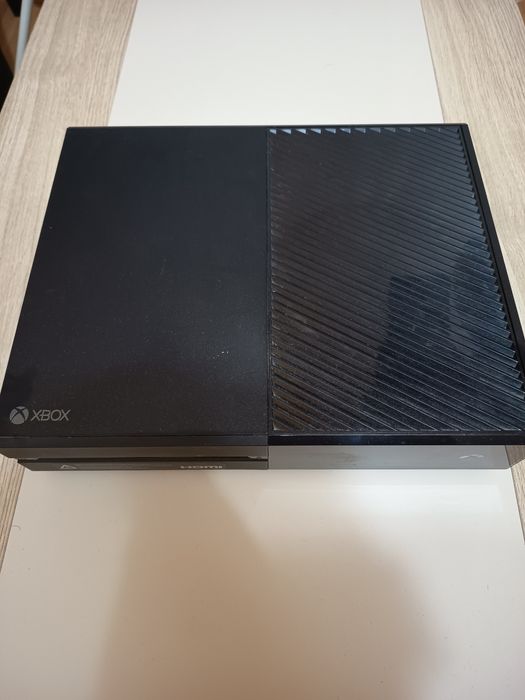 Xbox one fat + 3 игри