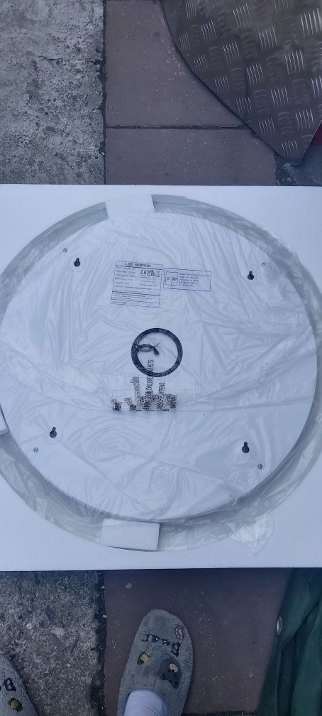 Oglinda cu led marca yaleo dim 70 cm noua