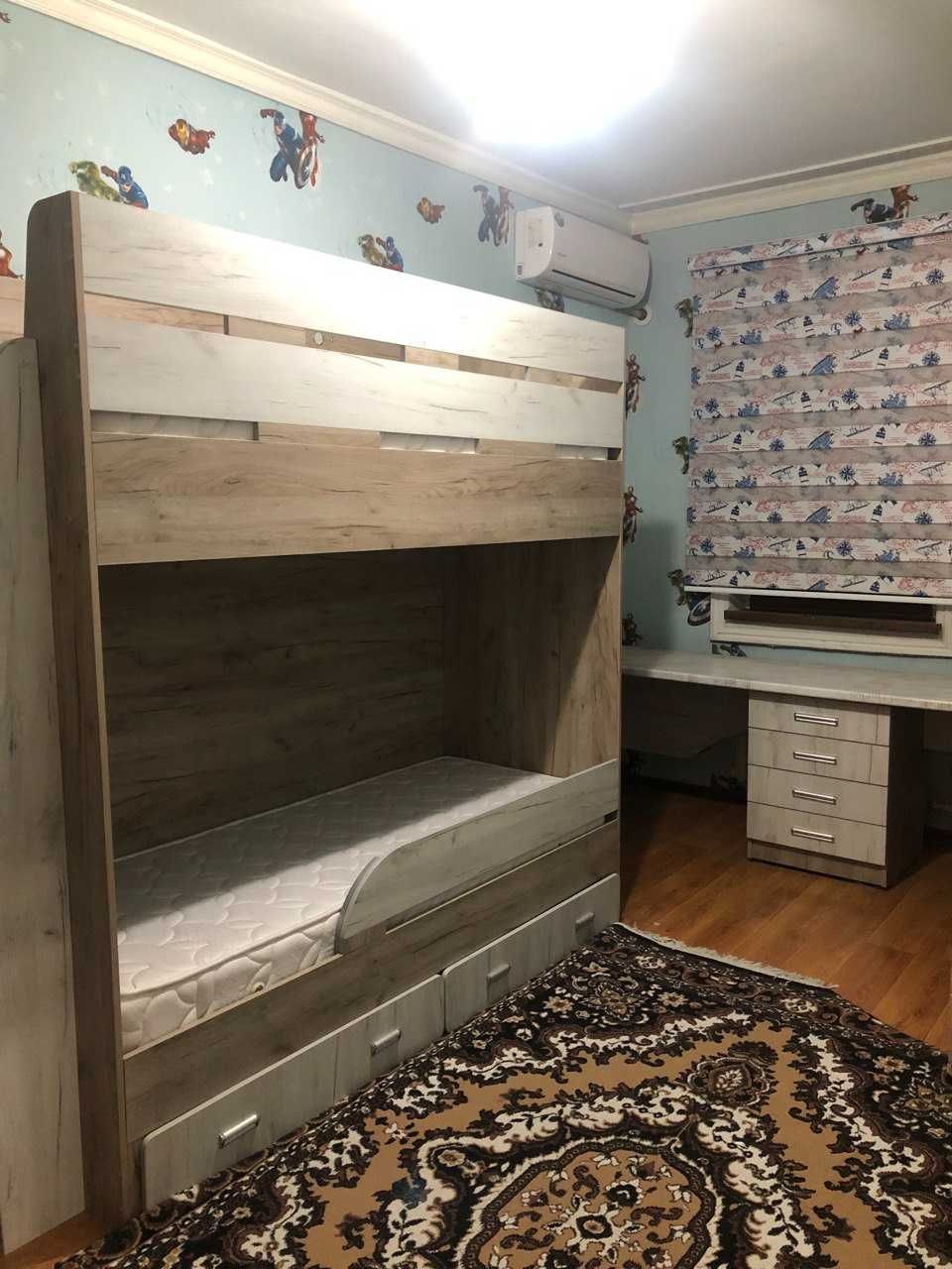 Продаётся квартира Ориентир: Электро-Аппарат. 3-ком 4-этаж 72кв.м