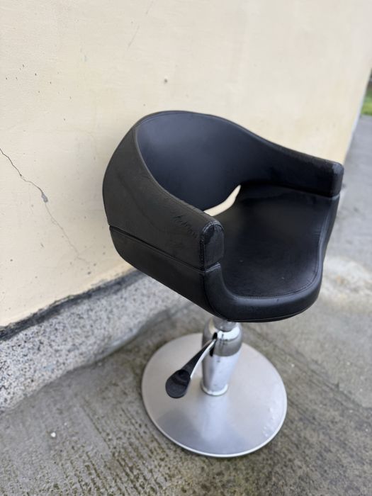 Дамски стол за фризьор