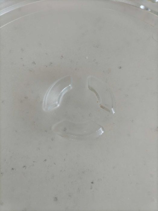 Чиния за микровълнова  32,5 см. с детелина